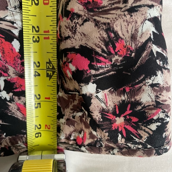 Kimchi Blue Floral Jumpsuit / Romper - Picture 7 of 8